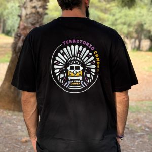 Camiseta oversize camper negra