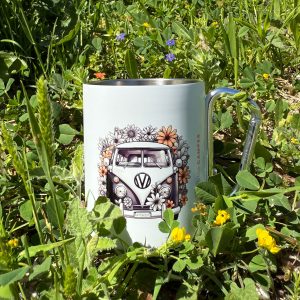 Taza metálica para camper en césped con asa mosquetón