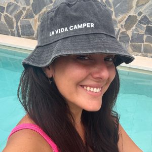 Gorro La Vida Camper tipo bob de algodón con efecto lavado en tonos naturales camper