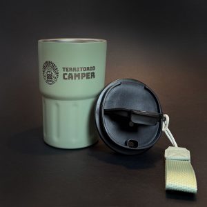 Vaso térmico verde de 320 ml para camper y autocaravana, ideal para viajes furgoneteros