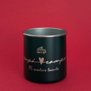 Vista delantera de la Taza Camper Papa Camper 350 ml con diseño en el mismo color