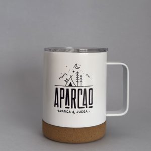 Vista delantera de la taza térmica Aparcao blanca de acero inoxidable con diseño exclusivo