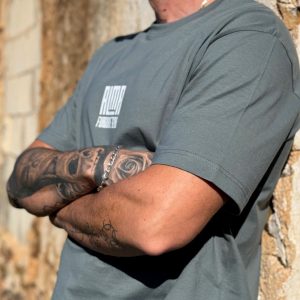 Camiseta Alma Furgonetera de La Vida Camper vista frontal en hombre